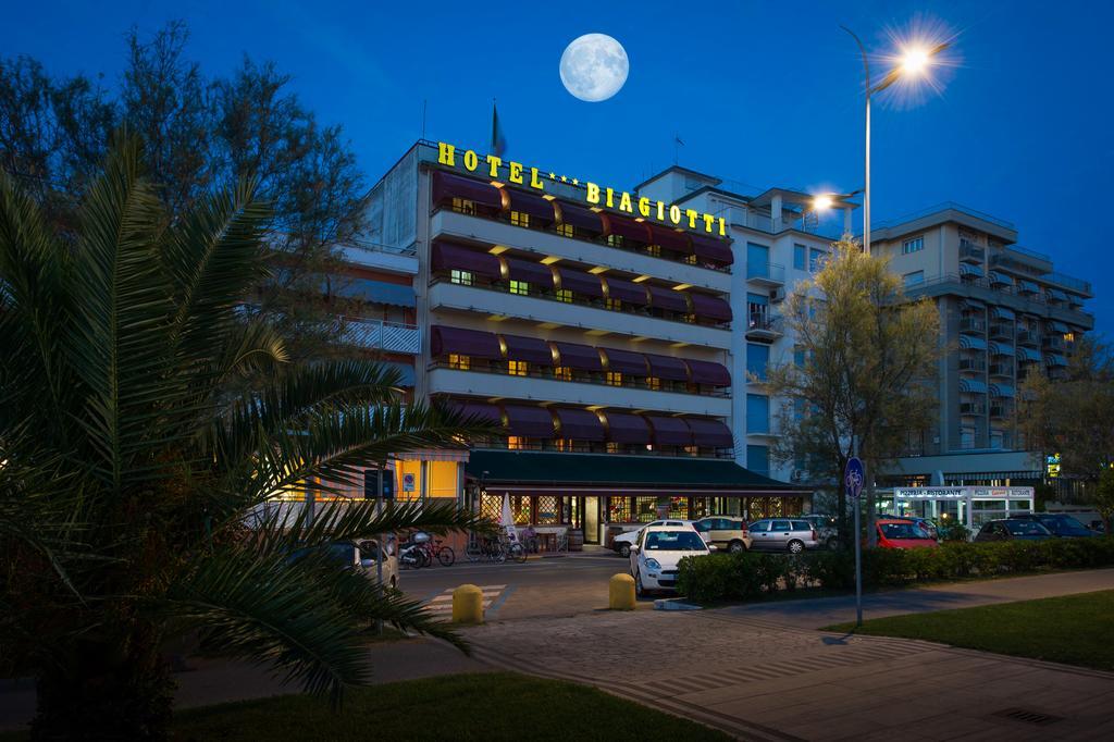 Hotel Biagiotti Lido di Camaiore Exteriör bild