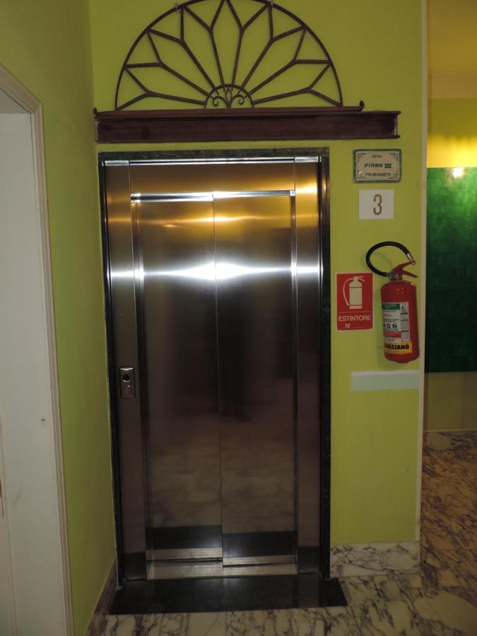 Hotel Biagiotti Lido di Camaiore Exteriör bild