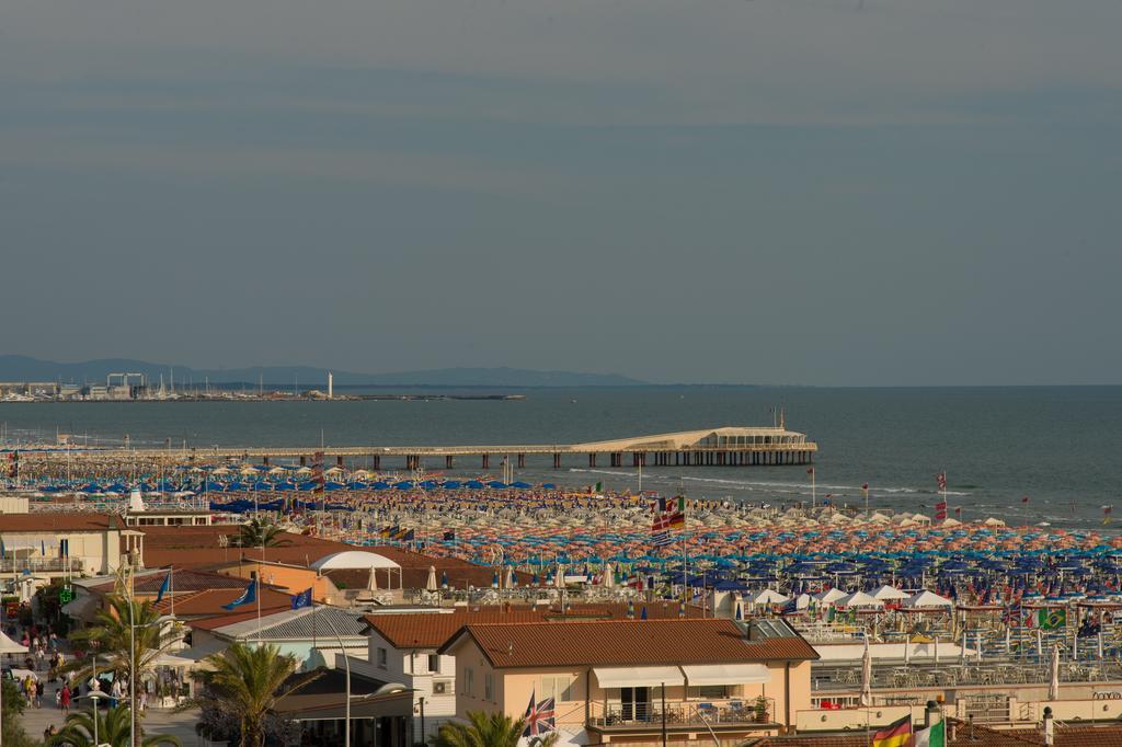 Hotel Biagiotti Lido di Camaiore Exteriör bild